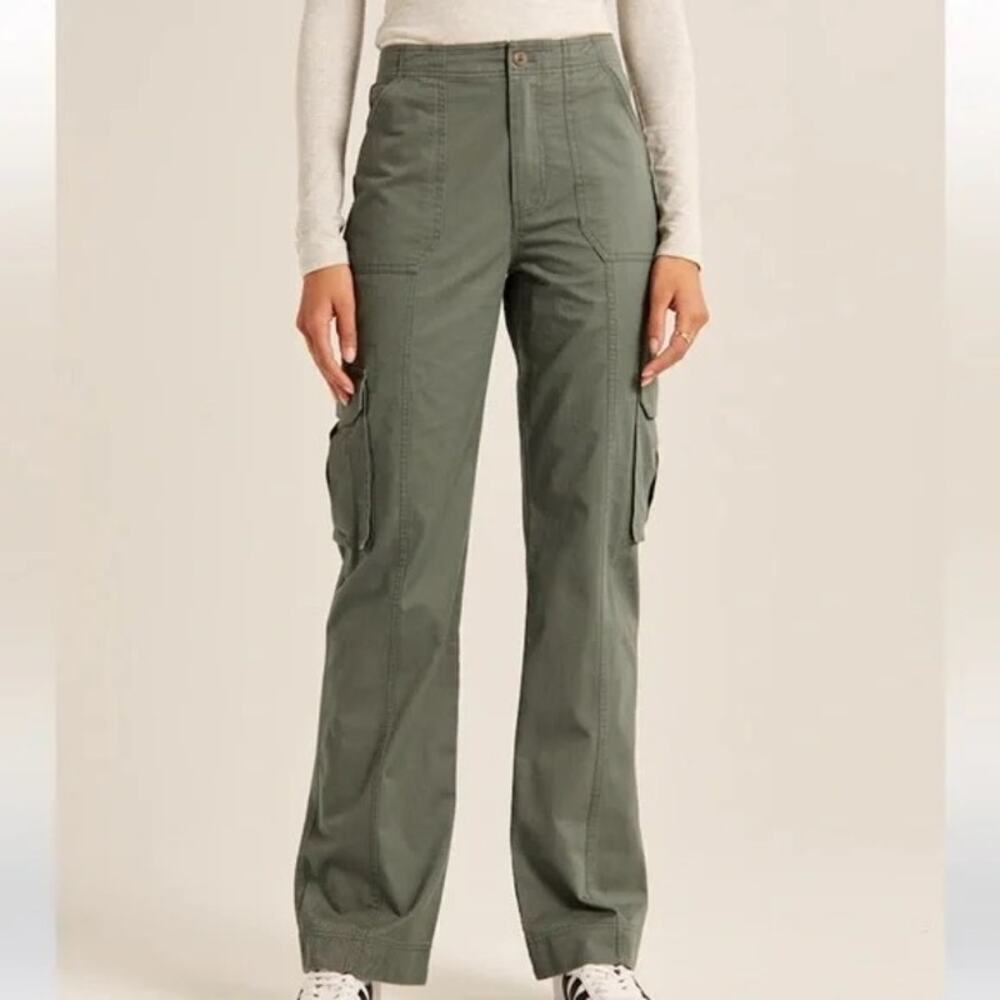 Abercrombie & Fitch Relaxed Cargo Green Pants Size 25/0